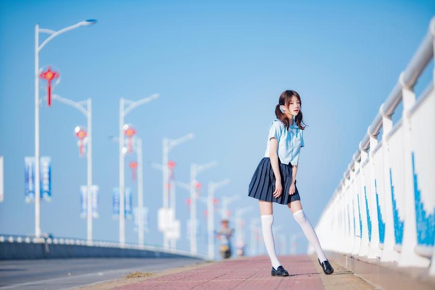 用苹果设备轻松下载好莱污黑料正能量入口，分享观影体验
