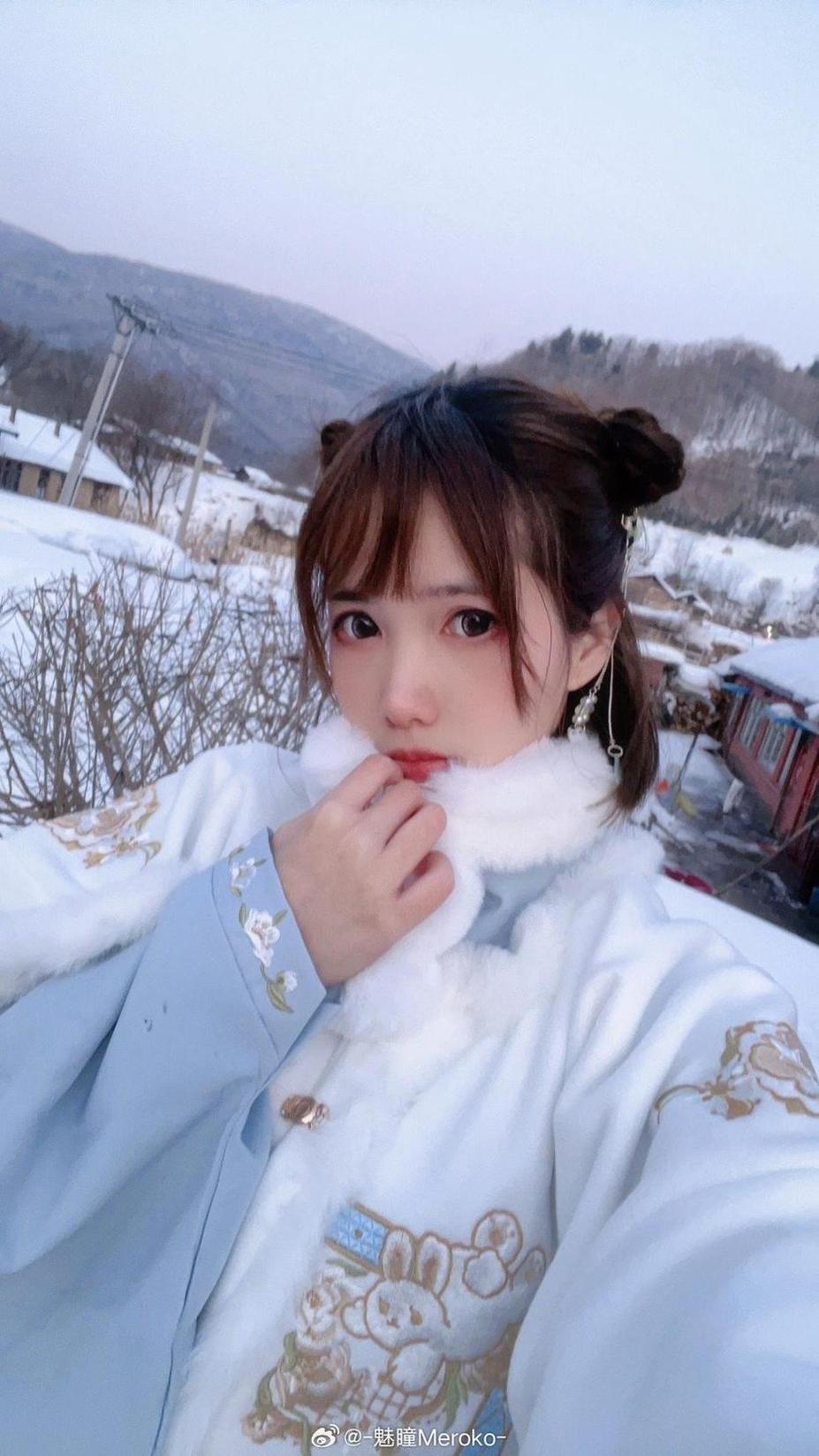 zzzttt黑料不打烊su观看免费在线视频